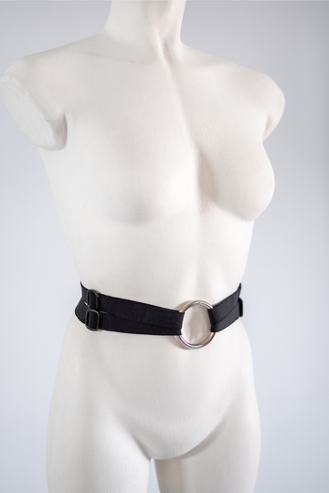 vegan-adjustable-oring-belt-elasticated-straps-metal-fastenings-accessories-iona-smith-scott